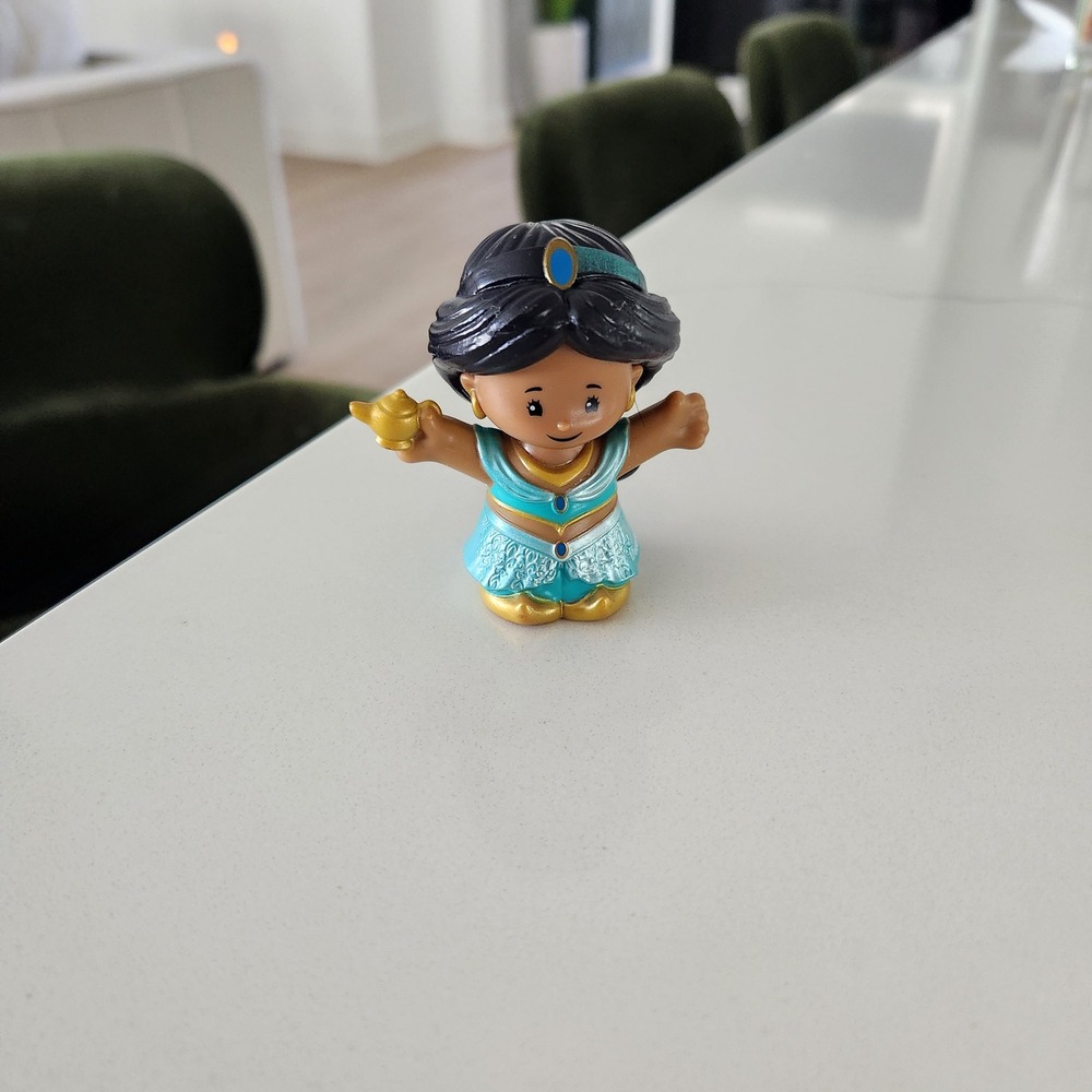 Fisher-Price Little People Disney Princess Jasmine Aladdin Figure w‎ Gold Lamp